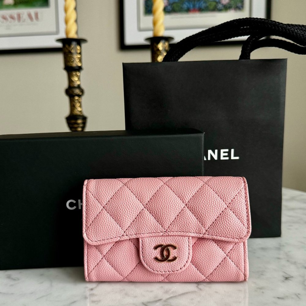 Chanel Classic Flap Card Holder in Pink Caviar Leather